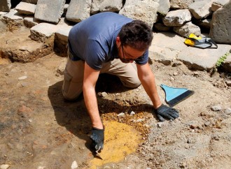 Manutenzione dei lastricati in via XXVII Aprile: via gli scavi archeologici